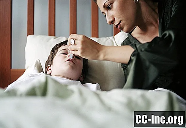 감기에 걸린 아이를 돌보는 5 가지 방법