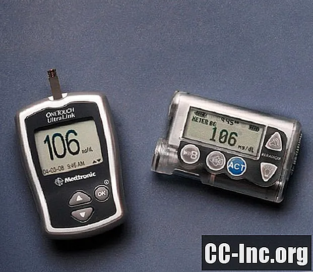 Máy đo lượng đường trong máu giao tiếp với máy bơm insulin