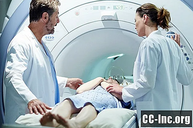 השוואת סריקות MRI ו- CT