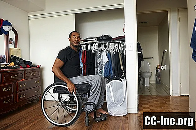 Fasjonable og funksjonelle adaptive klær for rullestolbrukere - Medisin