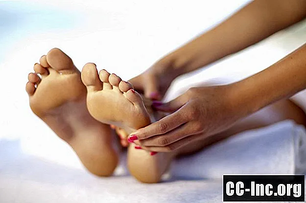 Pielęgnacja stóp dla osób z zapaleniem stawów