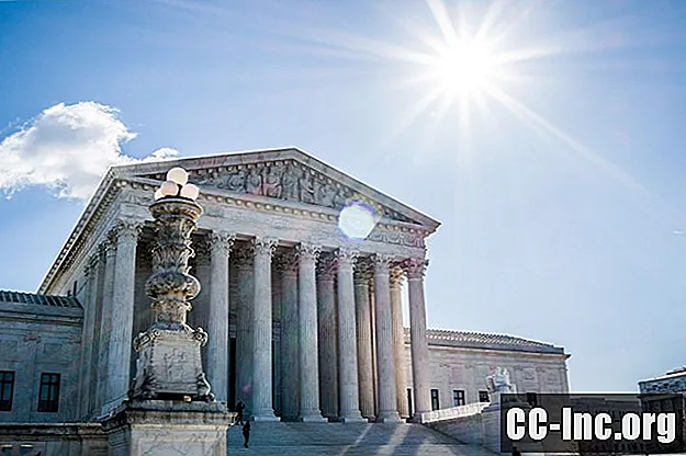 Griswold v. Connecticut นำไปสู่การคุมกำเนิดทางกฎหมายอย่างไร