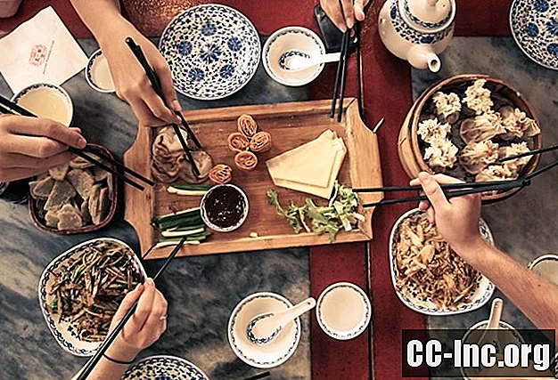 중국 음식을 먹을 때 산성 역류 유발을 피하는 방법