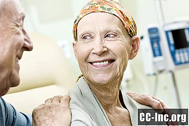 כיצד לשמור על יחס חיובי עם סרטן