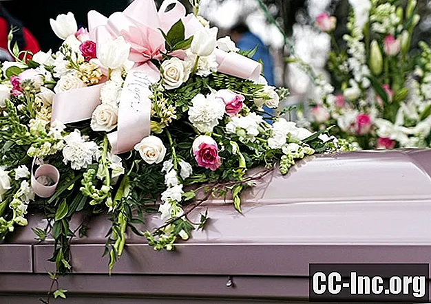 Maneras significativas de reutilizar las flores funerarias