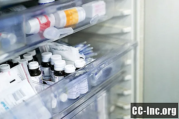 Suprimentos médicos usados ​​em procedimentos comuns - Medicamento