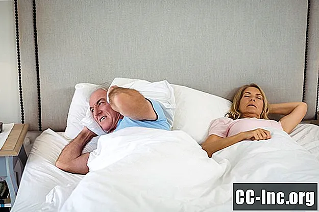 Menopavza in večje tveganje za apnejo v spanju pri ženskah