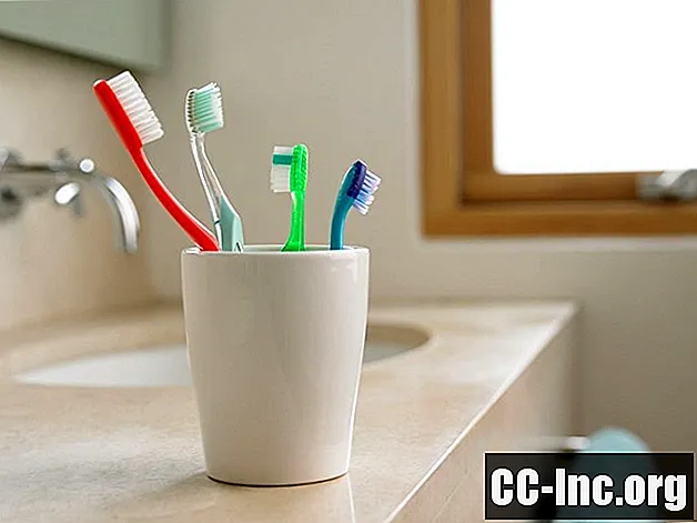 Substituindo sua escova de dentes depois de ficar doente