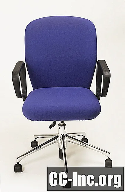 Regolazione della profondità del sedile sulla sedia da ufficio
