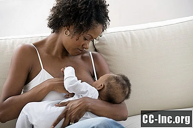 As mães que amamentam devem amamentar enquanto estão doentes?
