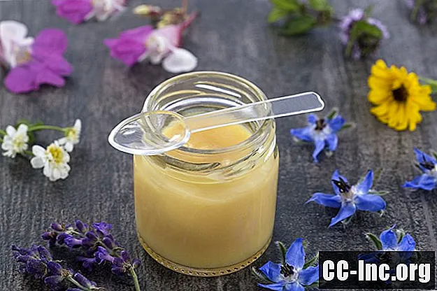 Lợi ích sức khỏe của sữa ong chúa