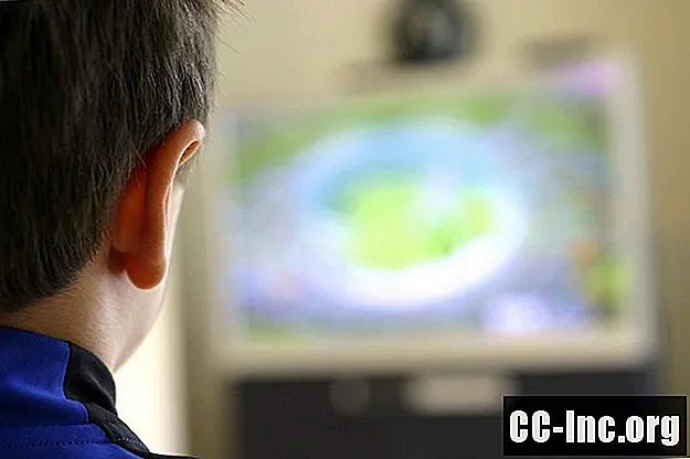 10 priežasčių, leidžiančių autistiškiems vaikams žiūrėti televizorių