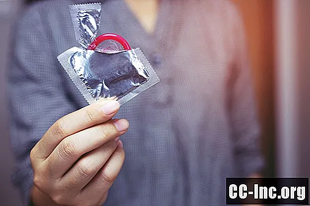 Los pros y los contras de los condones lubricantes espermicidas