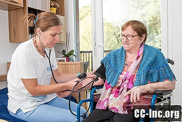 Behandling av högt blodtryck hos äldre människor