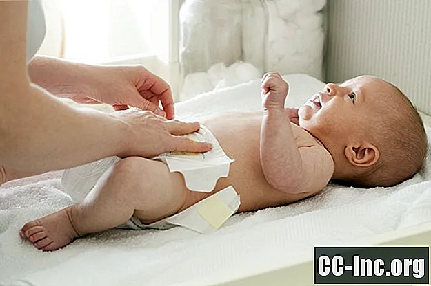Hva du skal gjøre med røde avføring hos babyer - Medisin