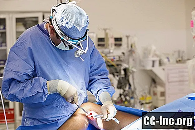 Pourquoi les patients retardent ou refusent la chirurgie de remplacement du genou