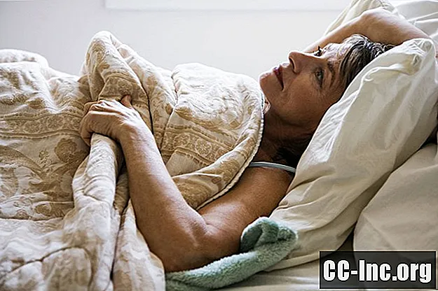 De ce femeile în menopauză au adesea insomnie