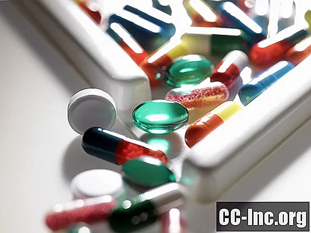 Por que você não deve tomar antibióticos que não são prescritos para você